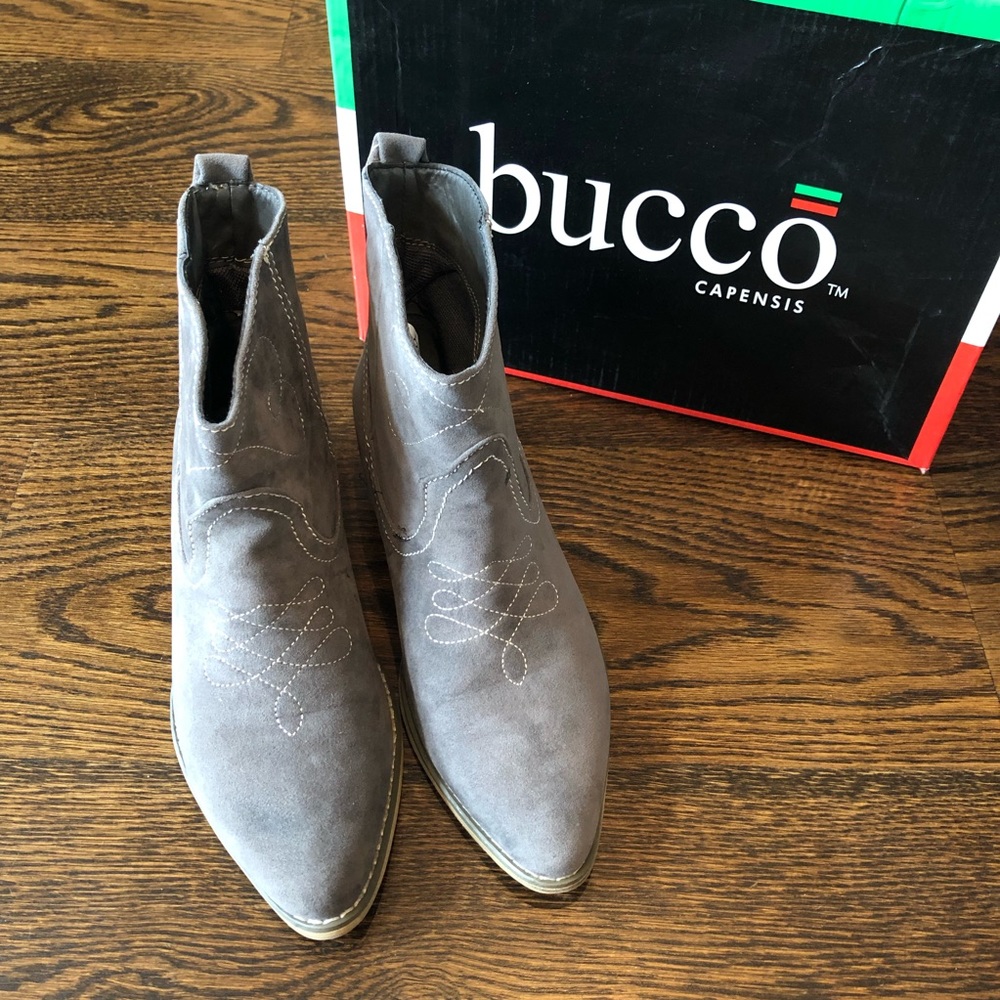 NIB Bucco Western Bootie